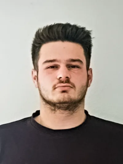 Leon Fehr trifft doppelt beim TuS Rumbeck dominiert gegen Neheim-Erlenbruch II mit 12:1