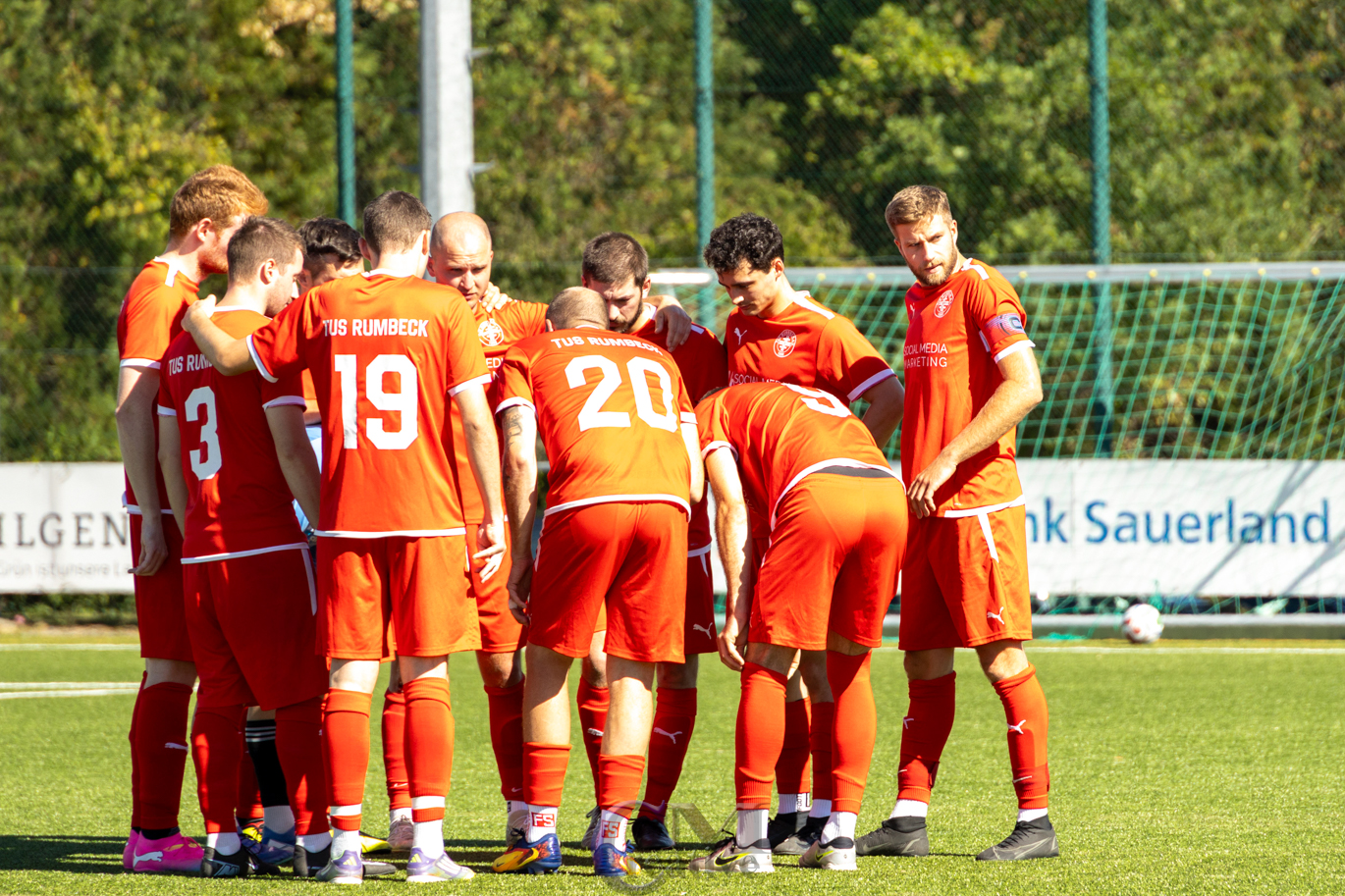 6:2 im Derby! TuS Rumbeck legt nach und bleibt makellos