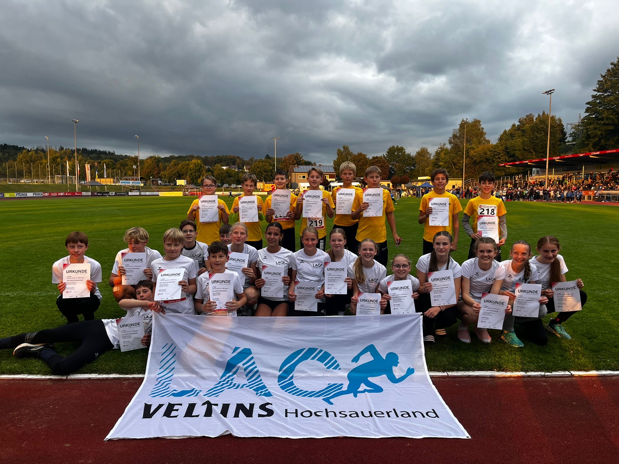 LAC Teams mit Rumbecker Beteiligung erreichen TOP 3 Platzierungen beim Team Finale