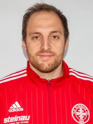 Alex Gierse steuert Ehrentreffer beim 2:6 in Balve zu