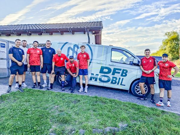 DFB-Mobil zu Gast beim TuS Rumbeck