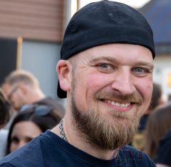 Stephan Kersch, Tus Rumbeck