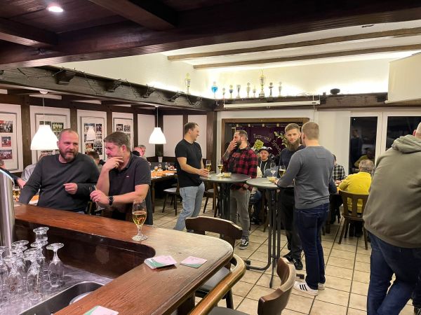Traditionelles Neujahrsessen der Alte-Herren-Fußballer: Volles Haus, volle Teller, tolle Gespräche