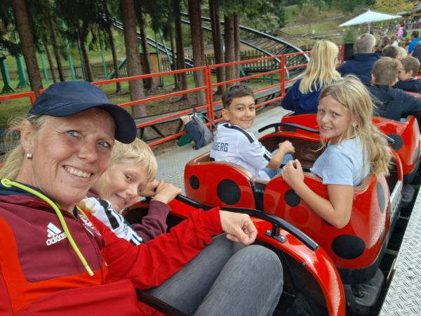 Silke Stahl - D-Jugend des TuS Rumbeck erlebt unvergesslichen Tag im Fort Fun
